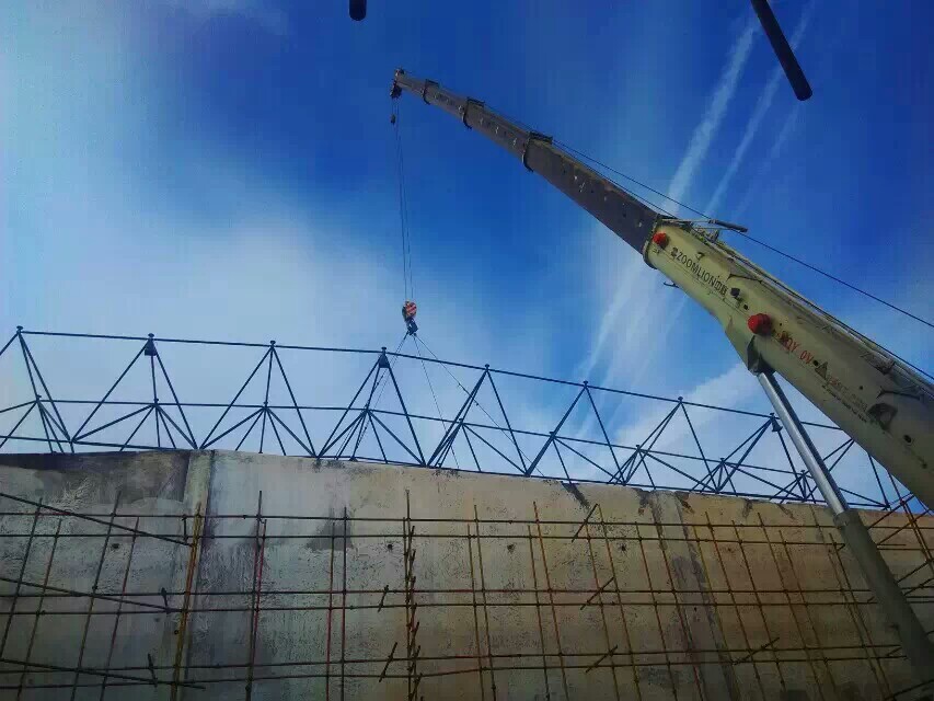 咸宁食堂网架结构工程